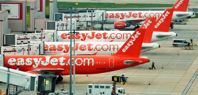 Flieger von Easyjet: Auf vier von ihnen wurden verdächtige Graffitis gefunden.