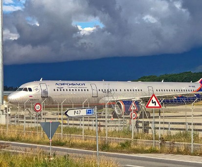 Airbus A321 von Aeroflot in Genf: Musste umgeparkt werden.