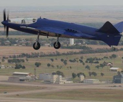 Der Bugatti 100P beim Test im Oktober 2015. Im August 2016 ist der Nachbau abgestürzt.