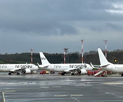 Zwei Airbus A320 Neo von Marabu am Flughafen Hamburg: In diesem Sommer setzt die Condor-Schwester auf neun Flugzeuge.