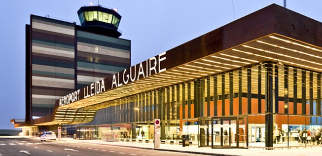 Lleida, Spanien: De<span style="font-weight: 400;">r Flughafen im katalanischen Lleida wurde in den Boomjahren gebaut. Benutzt wird er nur selten. Immerhin wurde er nicht zum Geisterflughafen, wie so viele andere in Spanien.</span>