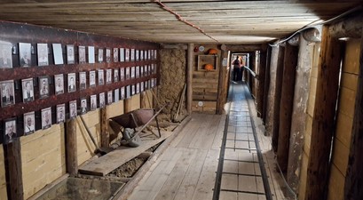Ein Teil der Tunnelanlage unter der Piste: Er wurde inzwischen komfortabel ausgebaut und kann begangen werden.
