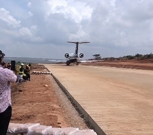 privatjet nigeria landung