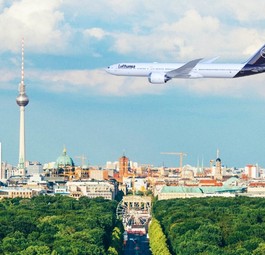 Boeing 777X in Lufthansa-livery