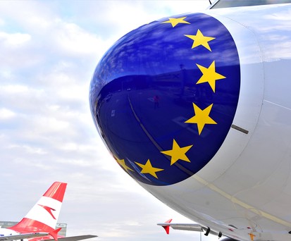 ... besitzt jetzt eine blaue Europa-Nase.