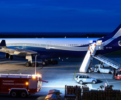 Airbus A340-300 von Hi Fly am Flughafen Paderborn: Der Jet ...