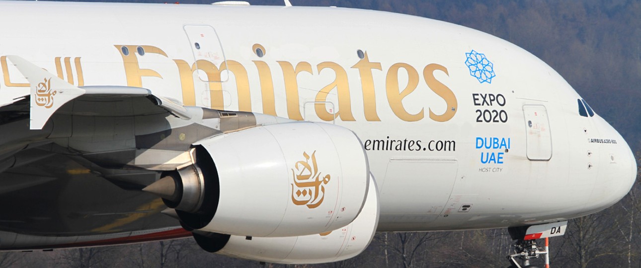 Airbus A380 von Emirates, fast ohne Fenster: Könnte so aussehen wie in dieser Bildmontage.