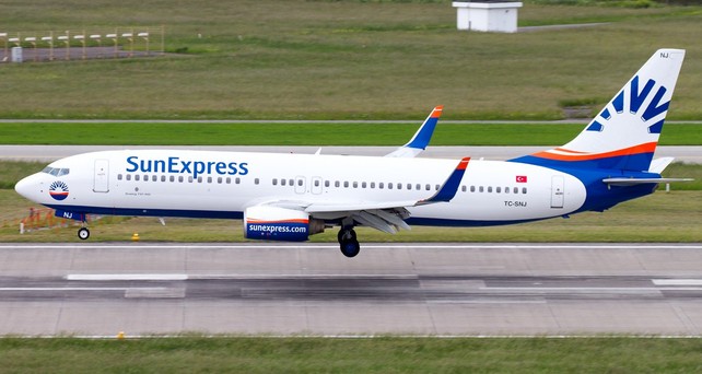 sun express boeing 737 800 tc snj