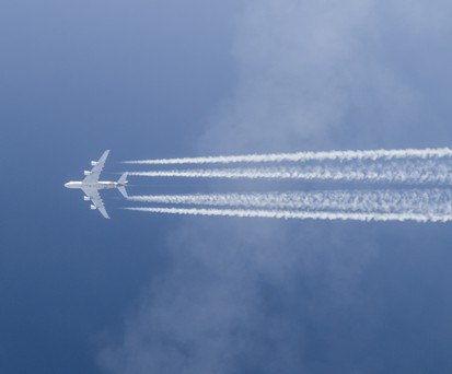 Jet auf dem Weg nach London: Vielflieger sollen in Großbritannien mehr zahlen.