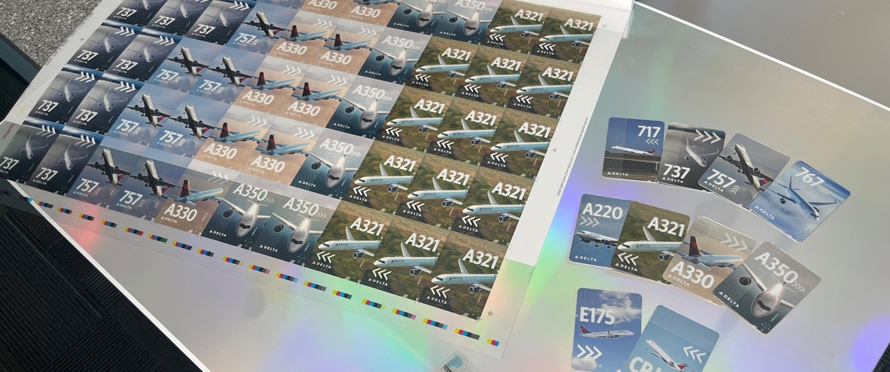 100. Geburtstag: Delta verteilt neue Sammelkarten