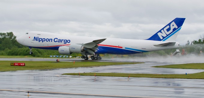 An Nippon Cargo Airlines lieferte der Flugzeugbauer zwischen 2012 und 2014 acht der Jumbo-Jets aus.