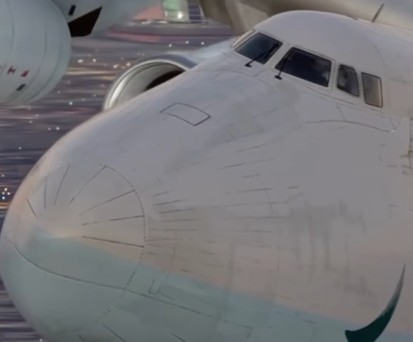 Antonov An-225 - in Bemalung von Cathay Pacific Cargo.