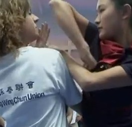 Wung-Chun-Kurs bei Hong Kong Airlines: Die Unrulys in Zaum halten