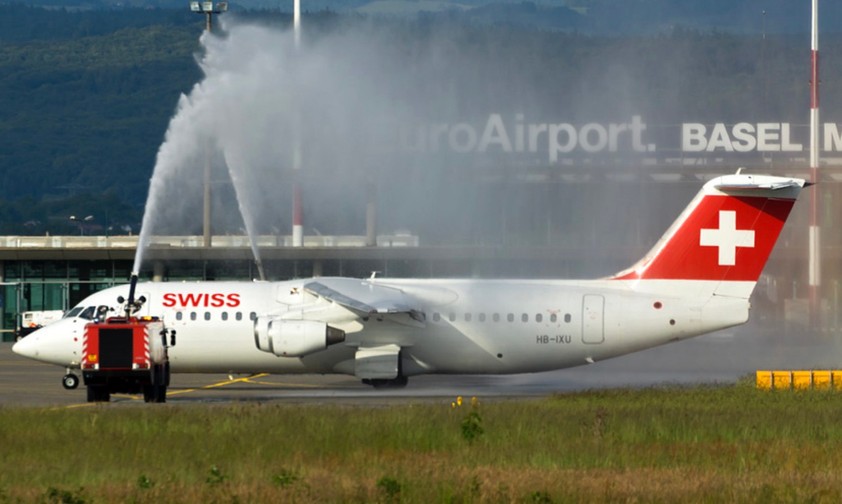 Der letzte Flug von Swiss verlässt Basel: LX486 vom 31. Mai 2015 nach London City.
