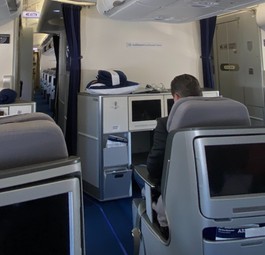 Business-Class-Sitze in einem Airbus A330 von Lufthansa: Neuerung in Sicht.