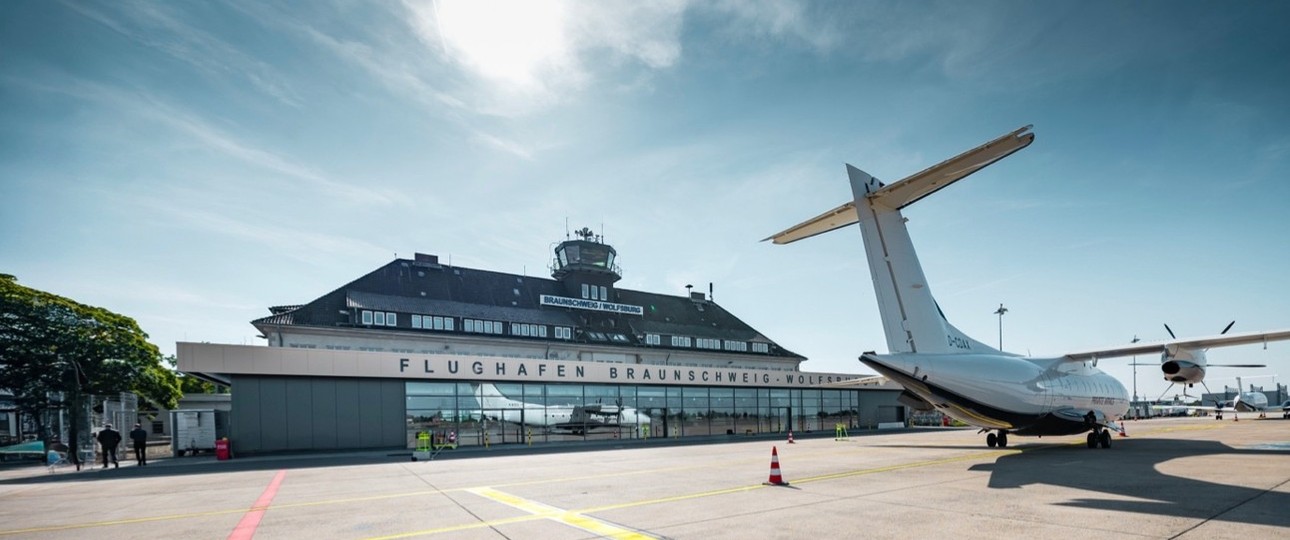 Das neue Terminal am Flughafen Braunschweig(Wolfsburg: mehr Platz, mehr Komfort.