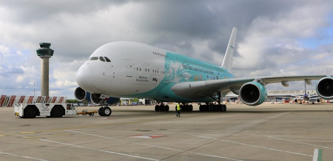 Der Superjumbo flog Richtung Baku in Aserbaidschan, wo das Finale der Europa League stattfindet. An Bord waren nur 280 Fluggäste, obwohl ...