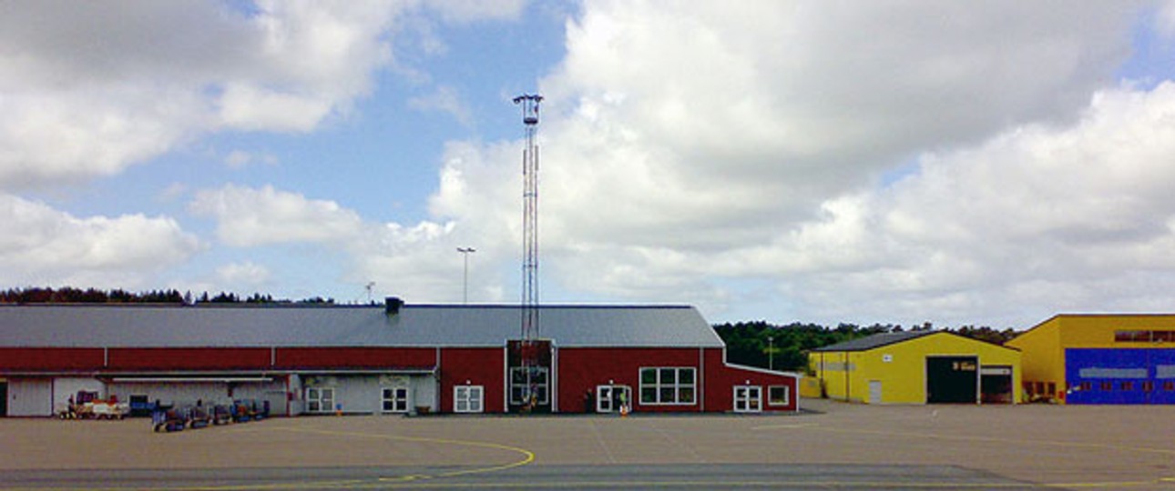 Sanierung zu teuer: Die Landebahn des City Airports ist zu stark beschädigt.