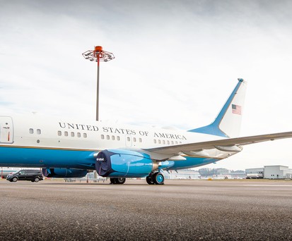 Eine C-40 der United States Air Force: Ein Flugzeug dieses Typs hatte nun ein Problem in Paris.
