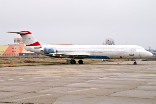 Eine weitere Fokker 100 wartet derzeit in Bratislava noch auf ihren Wiedereinsatz.