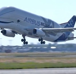 Abgehoben: Der Beluga XL startet am zum Jungfernflug in Toulouse.