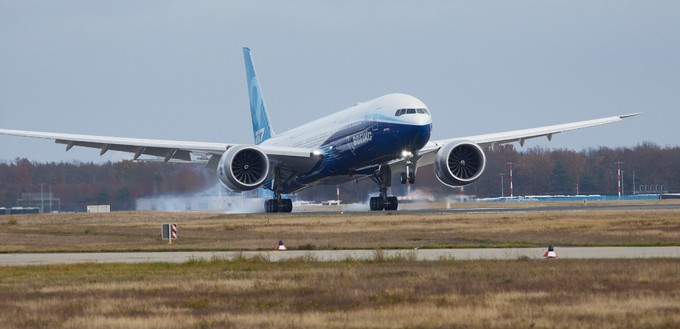 Landung in Frankfurt: Die erste Boeing 777X kam am 18. November am frühen Nachmittag an.