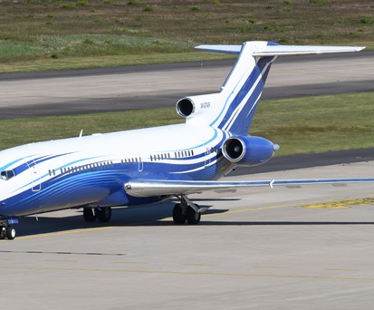 Drei Triebwerke, alle hinten beim T-Leitwerk: Eine Boeing 727-200 ...