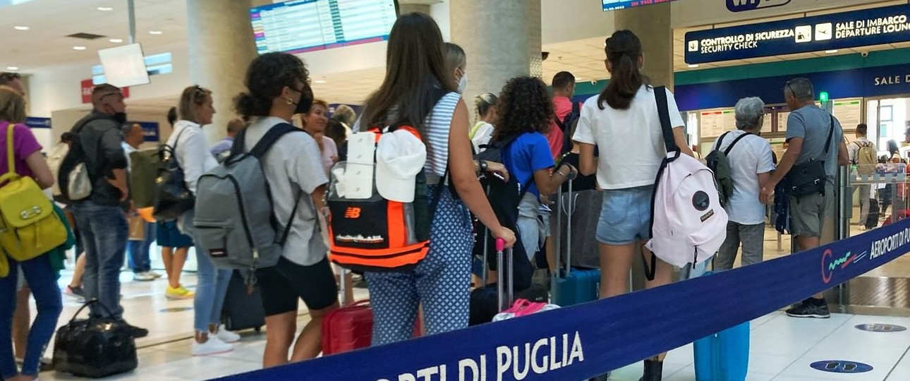 Absperrband am Flughafen Bari: In Apulien soll eine neue Airline an den start gehen.