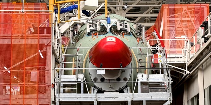 Die Zeit läuft für die zukünftige HB-IFA. Doch noch dauert es, bis einer der 40 Airbus-Testpiloten im Cockpit Platz nimmt.