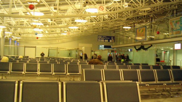 Rang fünf der schlechtesten Airports: Kiew Boryspil - null Service, nicht genug Platz.  Der Flughafen kommt schlecht weg.