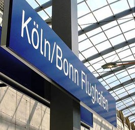 Bahnhof des Flughafens Köln/Bonn: bis hierhin kommt man derzeit noch ohne Probleme.