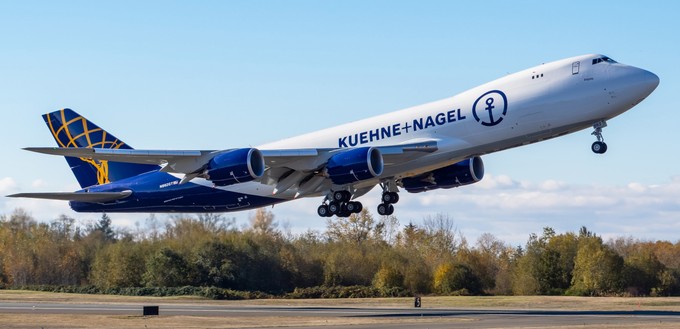 Kennzeichen N862GT und Design von Kühne + Nagel: Die vorletzte Boeing 747 ...