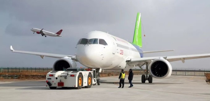 Comac C919: Das chinesische Flugzeug soll bald mit einheimischen Triebwerken fliegen.