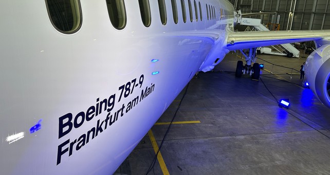 Boeing 787 von Lufthansa: Die D-ABPF heißt jetzt «Frankfurt am Main»