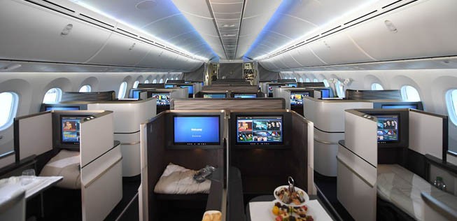 Die Business Class bekommt eine Einrichtung, die sich mit der First Class anderer Airlines messen will.