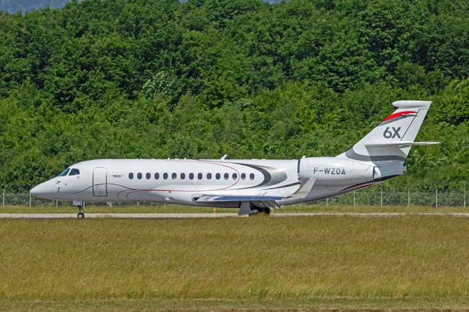 ... eine Dassault Falcon 6X ...