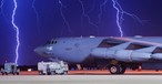 Eine Boeing B-52 der US Air Force: Das Radarprogramm verzögert sich weiter.