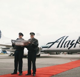 Auch ungewöhnliche Passagiere: Boeing 737-400 Combi von Alaska Airlines.
