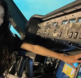 Bildschirme im Cockpit: Sind alle berührungssensitiv.