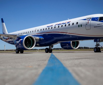 Embraer E-195 E2 von Air Peace: Die Airline erhebt schwere Vorwürfe an die Ölindustrie.