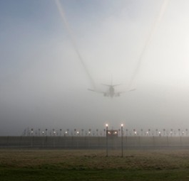 Landung bei Nebel: Herausforderung für Piloten.