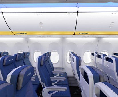 Neue Ryanair-Kabine: Ein dezentes Blau ersetzt das knallige Blau der alten Sitze. Die Sessel sind zudem dünner, was mehr Platz schafft.