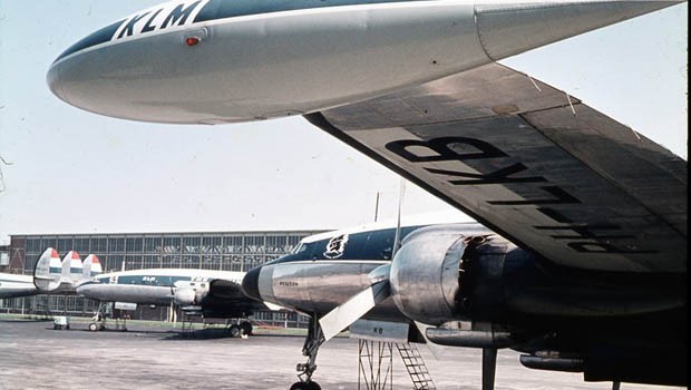 Die KLM-Flotte wird erweitert, etwa mit der Lockheed L-1049 Super Constellation - dem wohl elegantesten Flugzeug aller Zeiten