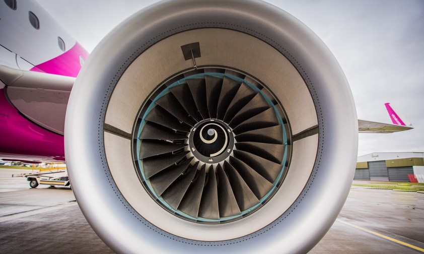 Flugzeug von Wizz Air: Die Triebwerke machten in der Hitze Probleme.
