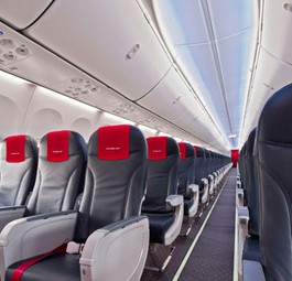 Kabine einer 737: Aus den Decken könnten die Teile herausbrechen.