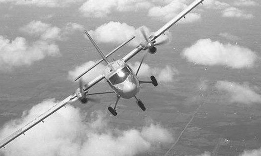 Am 20. Mai 1965 flog die DHC 6 Twin Otter zum allerersten Mal. Die Turbopropmaschine ist 15,8 Meter lang und weist eine Spannweite von 19,8 Meter auf.