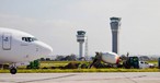 Kontrolltürme am Melbourne Airport: Die Piloten meinten, die Anweisungen kämen von dort.