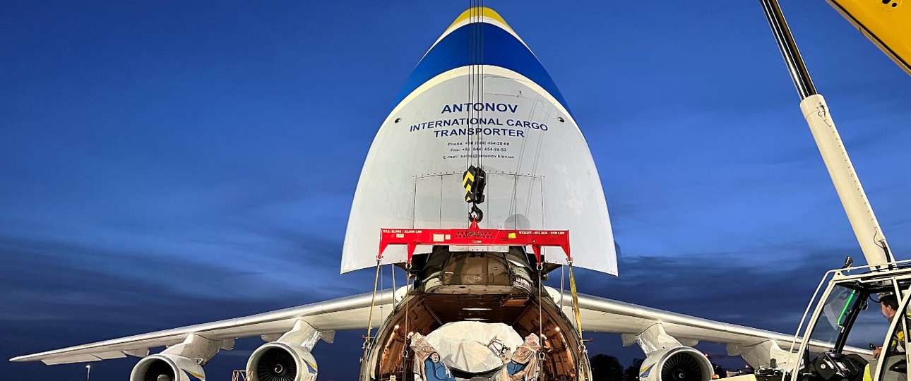 Antonov An-124: Der Frachter kann ganze Triebwerke transportieren.