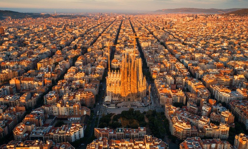 Barcelona aus der Luft: Spanien steht an der Spitze.