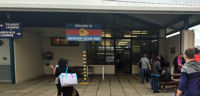 Terminal auf Ascnesion Island: Atlantic Star AIrlines will hier landen.